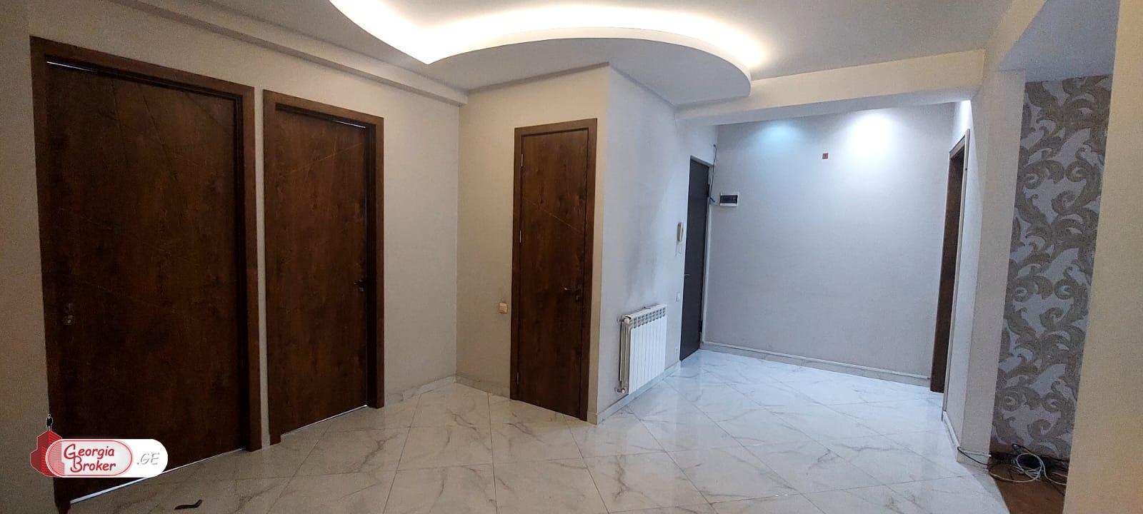 ქირავდება ახალი გარემონტებული 4 ოთახიანი ბინა აბაშიძეზე